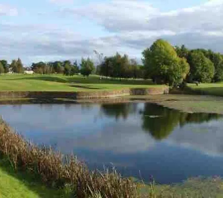 On Grounds Of Ballykisteen Golf 別荘 *