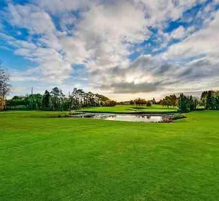 On Grounds Of Ballykisteen Golf בית נופש טיפרארי